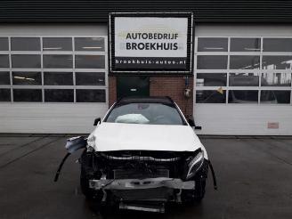 Coche accidentado Mercedes A-klasse GLA AMG (156.9), SUV, 2014 2.0 45 AMG Turbo 16V 2015/3