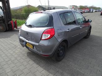 occasion motor cycles Renault Clio 1.5 dCi 2011/5