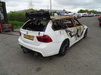 dañado vehículos comerciales BMW 3-serie Touring 320d 2011/10