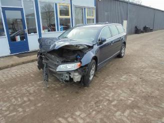 dañado vehículos comerciales Volvo V-70 V70 (BW), Combi, 2007 / 2016 2.0 T 16V 2010/4