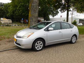 damaged commercial vehicles Toyota Prius  2007/5