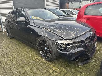 danneggiata carrello BMW 3-serie 320 x drive 2019/3