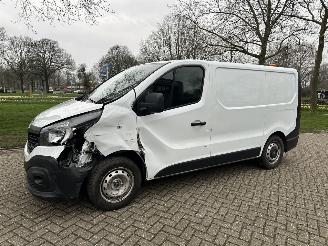 damaged motor cycles Renault Trafic 1.6 dci t29 l1 2019/6