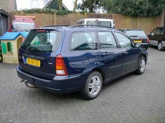Autoverwertung Ford Focus 1.8 d station 2003/10