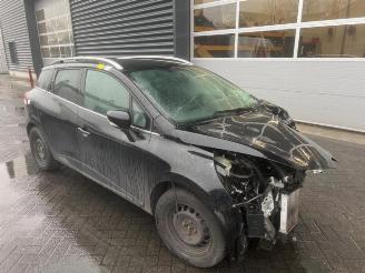 damaged commercial vehicles Renault Clio Clio IV Estate/Grandtour (7R), Combi 5-drs, 2012 0.9 Energy TCE 90 12V 2016/3