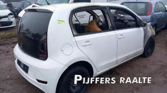 uszkodzony samochody osobowe Volkswagen Up Up! (121), Hatchback, 2011 1.0 MPI 12V 2020/6