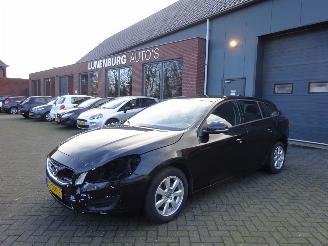 occasion passenger cars Volvo V-60 1.6 T3 Kinetic AUTOMAAT NAVI CLIMA 110KW 2012/5