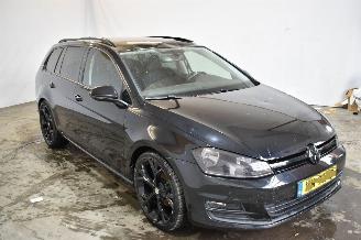 Salvage car Volkswagen Golf 1.0 TSI Business Edition Connected 2015/12