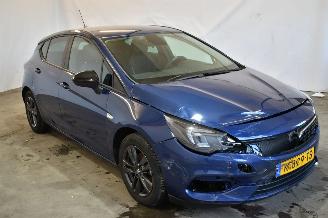 Schadeauto Opel Astra 1.2 Edition 2021/3