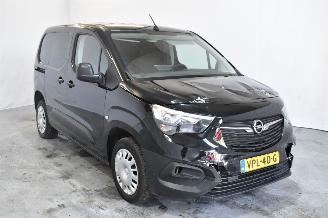 occasion passenger cars Opel Combo 1.5D L1H1 Selection 2022/3