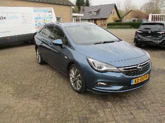 Schade bestelwagen Opel Astra SPORTS TOURER1.6 CDTI REST BPM  1250 EURO !!!!! 2016/8
