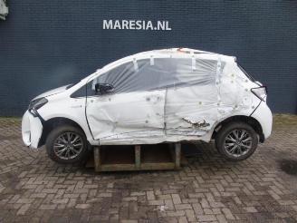 krockskadad bil auto Toyota Yaris Yaris III (P13), Hatchback, 2010 / 2020 1.5 16V Hybrid 2018/5