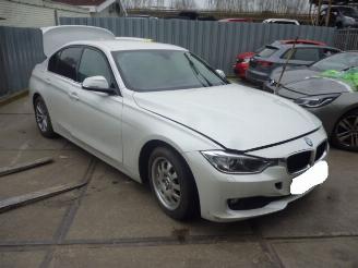 skadebil auto BMW 3-serie  2013/1