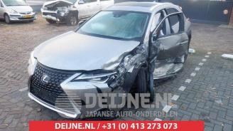uszkodzony samochody ciężarowe Lexus UX UX, SUV, 2019 250h 2.0 16V 2020/3