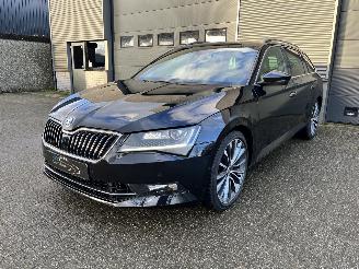 dommages fourgonnettes/vécules utilitaires Skoda Superb 2.0TSI 4x4 AUTOMAAT / PANODAK / 280PK / FULL OPTIONS 2018/5