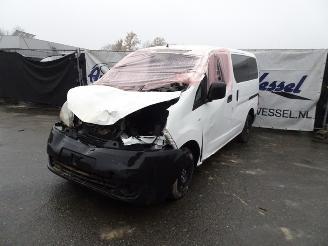 uszkodzony samochody ciężarowe Nissan Nv200 1.5 WATERSCHADE 2019/8