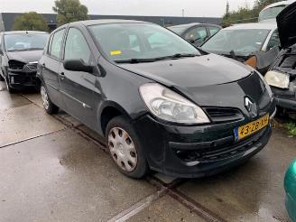 damaged motor cycles Renault Clio Clio III (BR/CR), Hatchback, 2005 / 2014 1.2 16V 75 2008/1