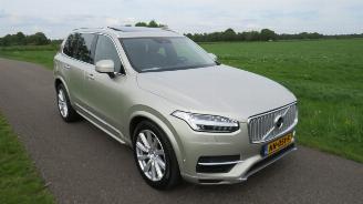 Schadeauto Volvo Xc-90 20 T8 320pk Aut Twin Engine 4x4 Inschription Hybride Electrich 2017  7 Persoons 2017/10