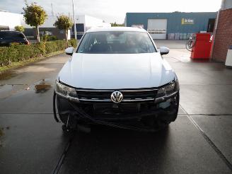 damaged commercial vehicles Volkswagen Tiguan  2019/3