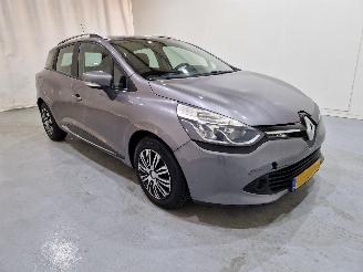 damaged trailers Renault Clio Estate 0.9 TCe Night&day 66kW 2014/5