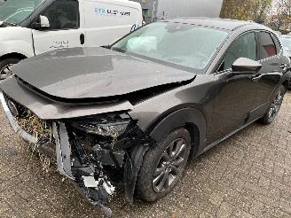 uszkodzony samochody osobowe Mazda CX-30 2.0 Skyactive X Automaat Luxury 2020/7