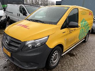 Damaged car Mercedes Vito Electric  Automaat 2020/12