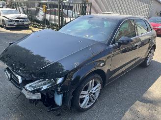 uszkodzony samochody osobowe Audi A3 Sportback 1.6 TDI 2017/7