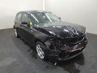uszkodzony samochody osobowe BMW 1-serie E87 LCI 116i Introduction 2008/11