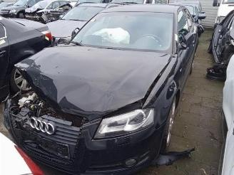 uszkodzony ciężarówki Audi A3 A3 Sportback (8PA), Hatchback 5-drs, 2004 / 2013 2.0 TDI 16V 2011