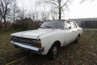 Salvage car Opel Commodore 2.5 S AUTOMATIC 1971/3