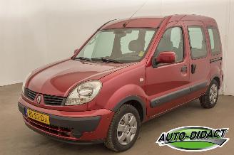 damaged commercial vehicles Renault Kangoo 1.6-16V 5 persoons Airco Expression 2006/4