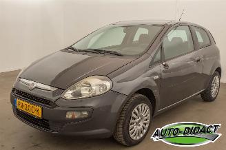 dommages motocyclettes  Fiat Punto 1.4 Airco Dynamic 2009/11