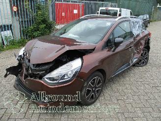 uszkodzony samochody osobowe Renault Clio Clio IV Estate/Grandtour (7R) Combi 5-drs 0.9 Energy TCE 90 12V (H4B-4=
00(H4B-A4)) [66kW]  (01-2013/...) 2014/1