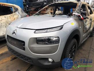 uszkodzony samochody osobowe Citroën C4 cactus C4 Cactus (0B/0P), Hatchback 5-drs, 2014 1.2 PureTech 82 12V 2014/8