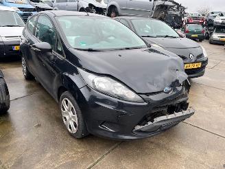occasion commercial vehicles Ford Fiesta 1.2i panther black metallic 2010/5