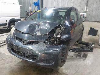 Auto incidentate Toyota Aygo Aygo (B10) Hatchback 1.0 12V VVT-i (1KR-FE) [50kW]  (07-2005/05-2014) 2009/12