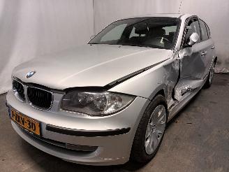 uszkodzony samochody osobowe BMW 1-serie 1 serie (E87/87N) Hatchback 5-drs 118i 16V (N43-B20A) [105kW]  (09-200=
6/06-2011) 2009/2
