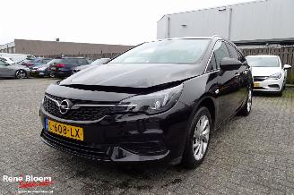 damaged campers Opel Astra Sports 1.2 Business Elegance 131pk 2021/6