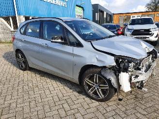 Coche accidentado BMW 2-serie ACTIVE TOURDER 1.5 225XE E DRIVE AUT plug in hybride 4x4 2017/2