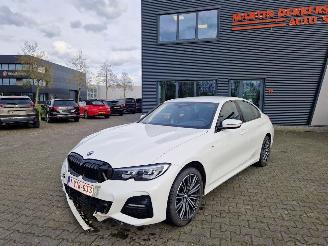 skadebil auto BMW 3-serie 320i AUTOM / M-PAKKET / 33 DKM 2019/5