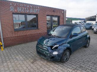 damaged passenger cars Fiat 500E CABRIO ICON 2022/7
