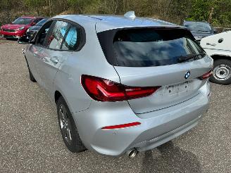 uszkodzony samochody osobowe BMW 1-serie 118i 136pk automaat led Navi Stoelverwarming PDC voor & Achter 2020/6