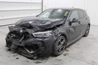 uszkodzony samochody osobowe BMW 1-serie 116 2021/2