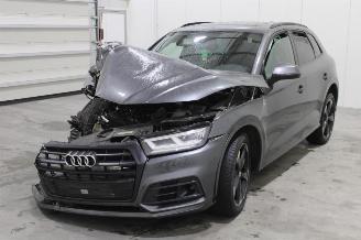 uszkodzony lawety Audi Q5  2019/8