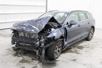 danneggiata veicoli industriali Volvo V-60 V60 2022/9
