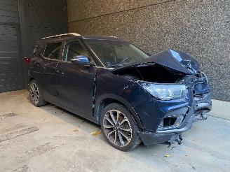uszkodzony ciężarówki Ssang yong XLV XLV SUV 1.6 e-XGi 16V 2WD SUV  Benzine 1.597cc 94kW FWD 2017/5