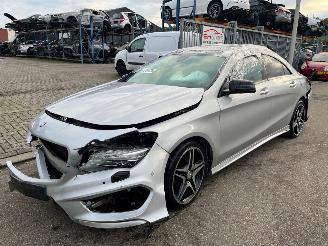 damaged passenger cars Mercedes Cla-klasse  2016/1