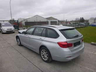 Vaurioauto  passenger cars BMW 3-serie BUSINESS PACK 2019/1