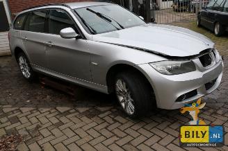 danneggiata veicoli industriali BMW 3-serie E91 318i \'11 2011/3