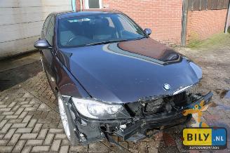 uszkodzony maszyny BMW 3-serie E90 320i 2007/2